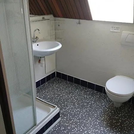 Hotell At 10min From Central And Dam